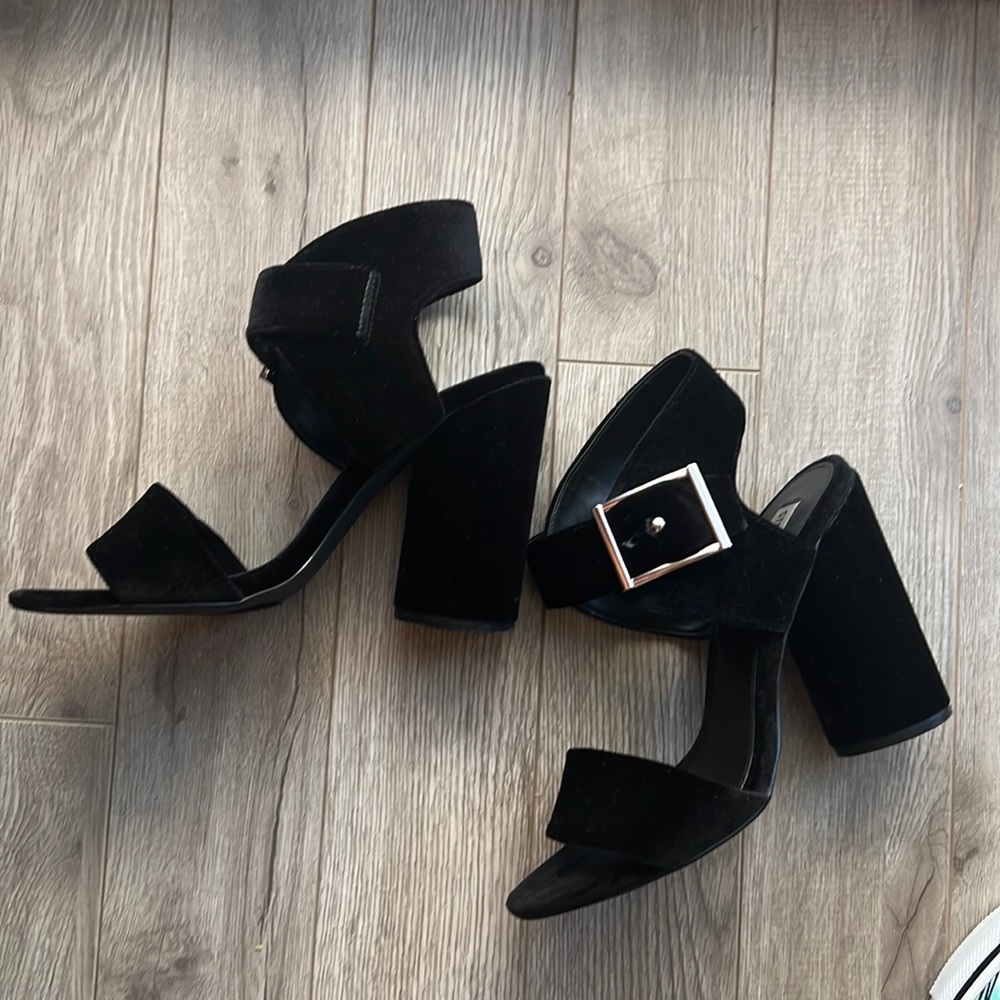 Steve Madden Chucky Heel Black sz 8
